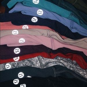 ISO!!!CHEAP LULULEMON 🦋!SIZE6-8
